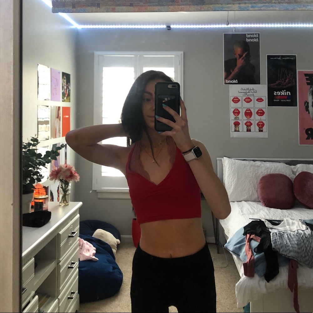 red cropped tank top